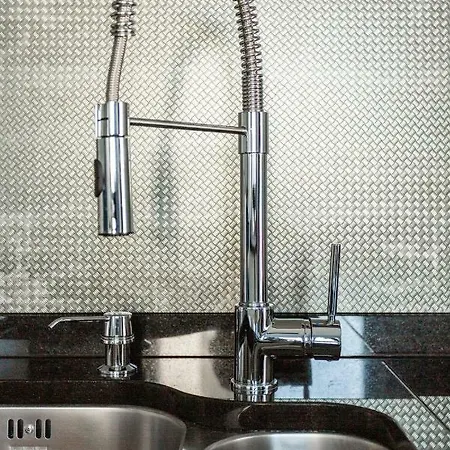 Luxury With Large Terrace 公寓