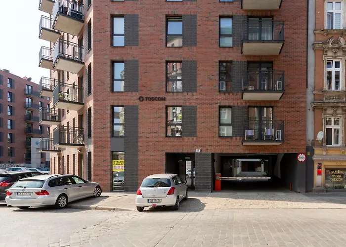 Luxury With Large Terrace 公寓 *